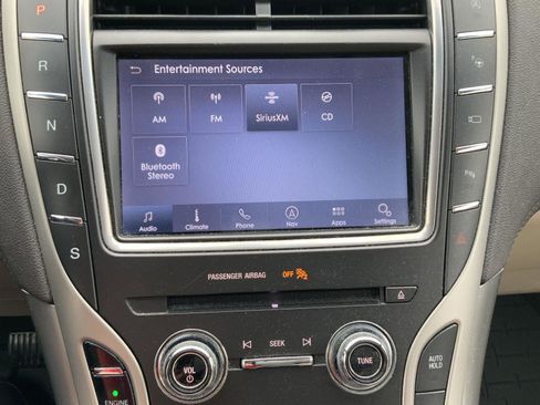 Used 2020 Lincoln Nautilus Reserve image 40