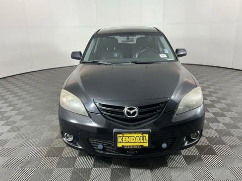 Used 2004 MAZDA MAZDA3 s w/ Moonroof & 6-CD Pkg FWD image 2