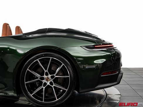 Used 2026 Porsche 911 Carrera 4 GTS image 18