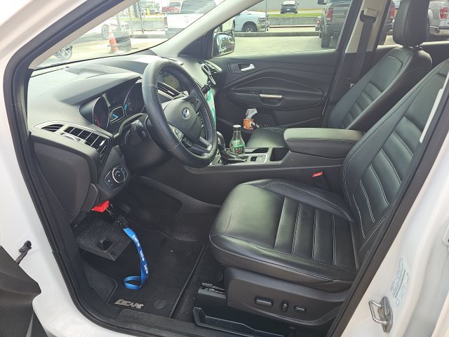 Used 2019 Ford Escape Titanium FWD image 2