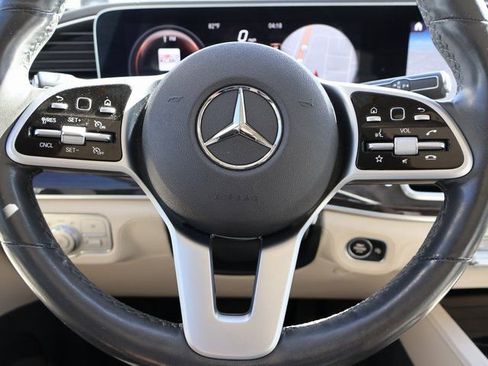 Used 2020 Mercedes-Benz GLE 350 4MATIC image 34