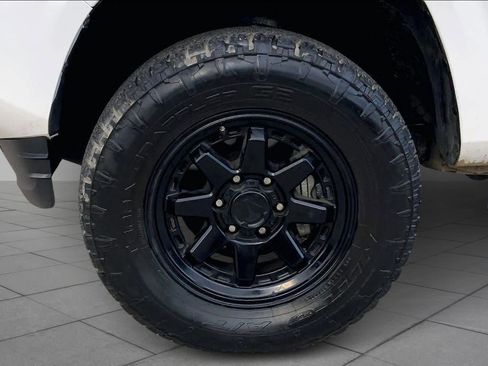 Used 2023 Toyota Tacoma SR image 11