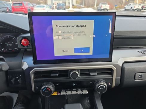 Used 2024 Toyota Tacoma TRD Off-Road w/ TRD Off Road Upgrade Package image 15