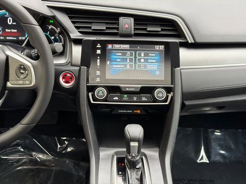 Used 2018 Honda Civic EX image 18