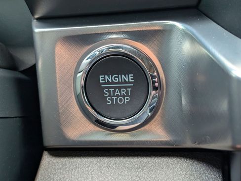New 2026 Ford F250 4x4 Crew Cab Super Duty image 30