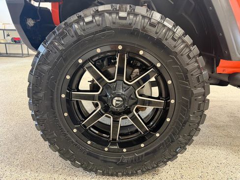 Used 2018 Jeep Wrangler Unlimited Sport S image 9