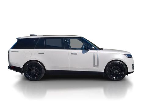 New 2025 Land Rover Range Rover Long Wheelbase Autobiography image 9
