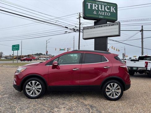 Used 2018 Buick Encore Preferred image 2