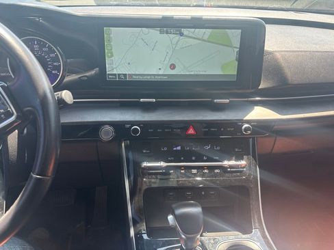 Used 2022 Kia Carnival SX FWD image 10