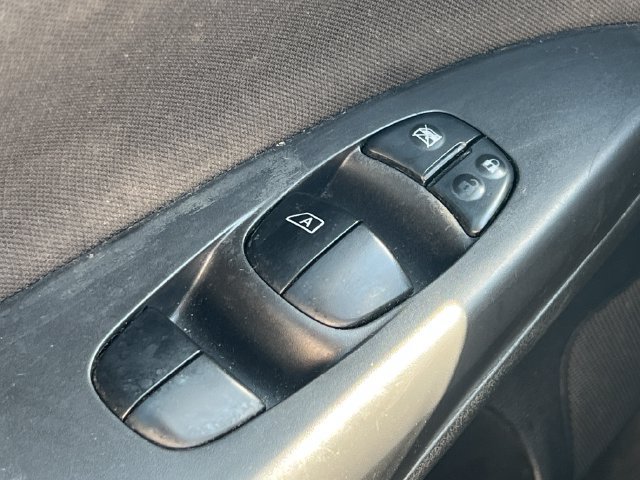Used 2019 Nissan Sentra SV FWD image 24