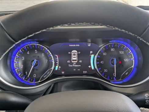 New 2026 Chrysler Pacifica Select image 28