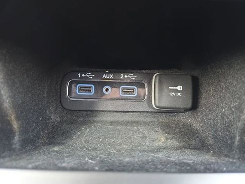 Used 2019 Jeep Grand Cherokee Altitude image 30