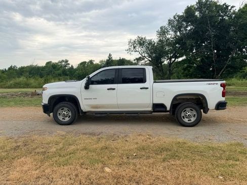 Used 2020 Chevrolet Silverado 2500 W/T w/ WT Convenience Package AWD/4WD image 4
