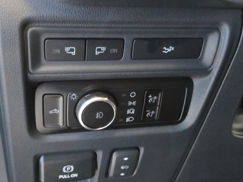 Used 2023 Ford F150 Lariat image 33