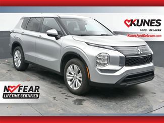 Used 2025 Mitsubishi Outlander ES video 1