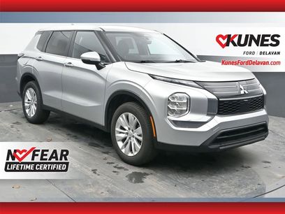 Used 2025 Mitsubishi Outlander ES