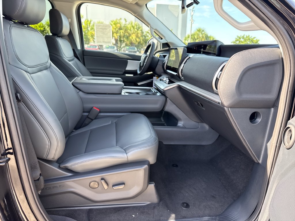 New 2027 Ford Expedition Max Active RWD image 21