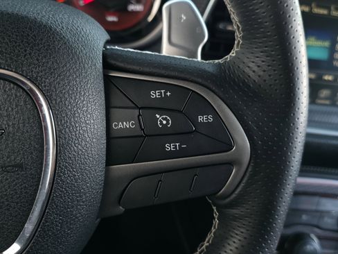 Used 2015 Dodge Challenger SRT Hellcat image 20