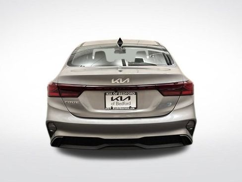 Used 2024 Kia Forte LXS FWD image 6
