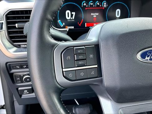 Used 2021 Ford F150 Lariat RWD image 14