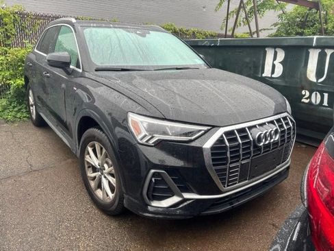 Certified 2023 Audi Q3 2.0T Premium w/ Convenience Package AWD/4WD image 10