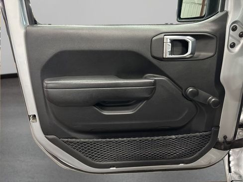 Used 2022 Jeep Wrangler Unlimited Sport image 20