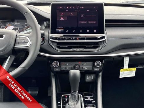 New 2026 Jeep Compass Latitude image 8