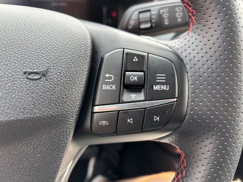 Used 2025 Ford Escape ST-Line Select AWD/4WD image 20