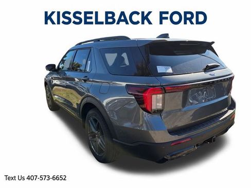 New 2026 Ford Explorer ST-Line w/ ST-Line Street Pack image 6