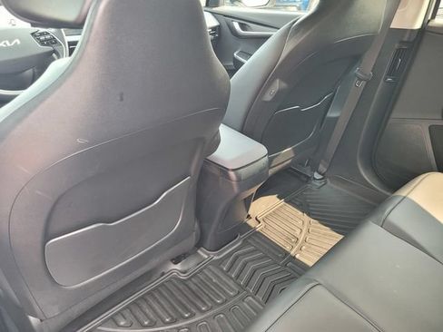Used 2024 Kia EV6 Light RWD image 12