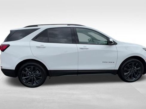 Certified 2024 Chevrolet Equinox RS w/ LPO, Floor Liner Package FWD image 16