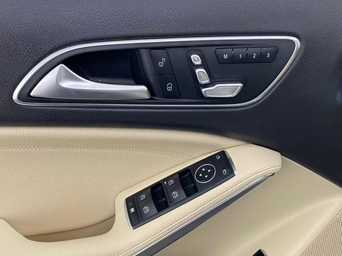 Used 2018 Mercedes-Benz GLA 250 image 21