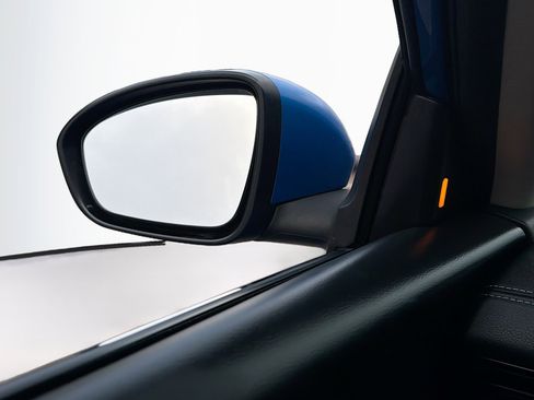 Used 2025 Nissan Sentra SV image 16