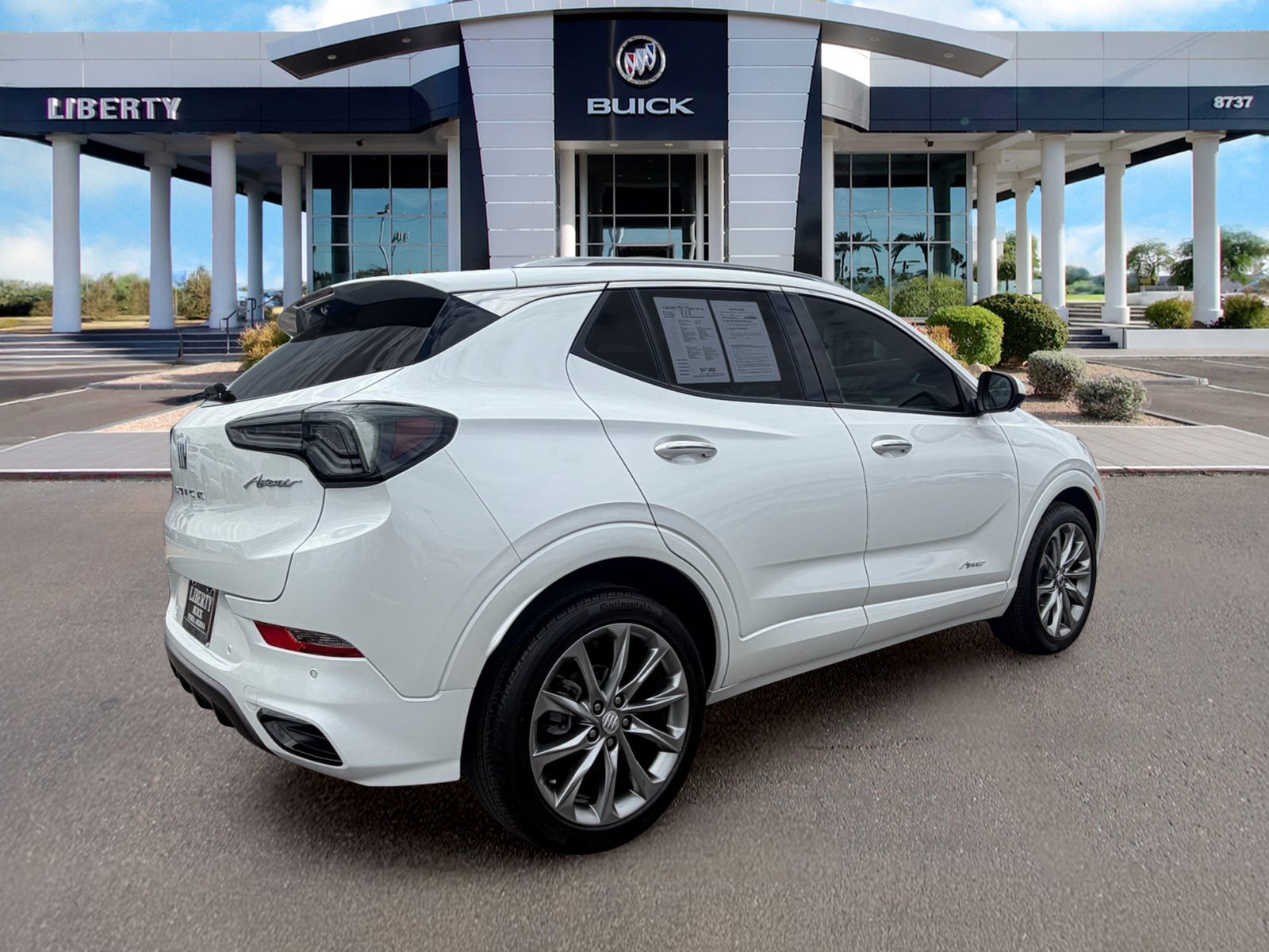 Used 2024 Buick Encore GX Avenir w/ Avenir Technology Package FWD image 4
