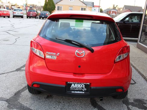 Used 2011 MAZDA MAZDA2 Touring image 8