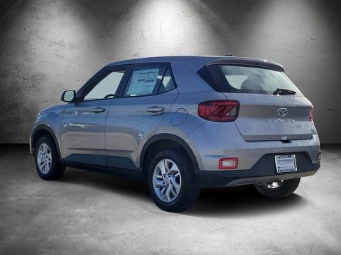 New 2026 Hyundai Venue SE image 4
