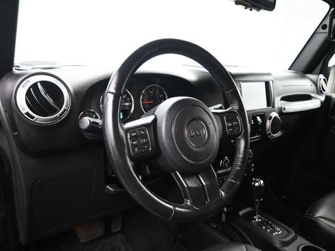 Used 2017 Jeep Wrangler Unlimited Sahara w/ Max Tow Package image 12