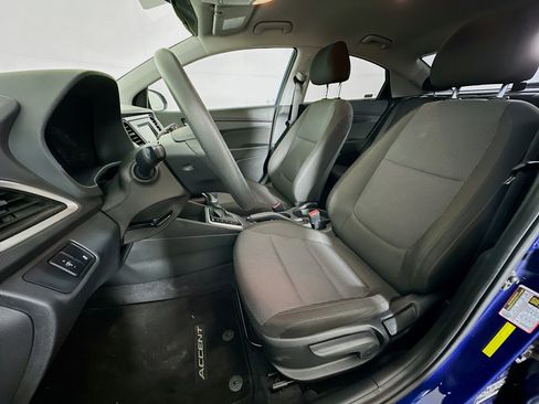 Used 2022 Hyundai Accent SE image 13