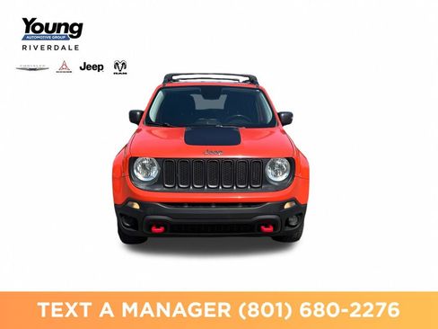 Used 2017 Jeep Renegade Trailhawk w/ Popular Equipment Group AWD/4WD image 8