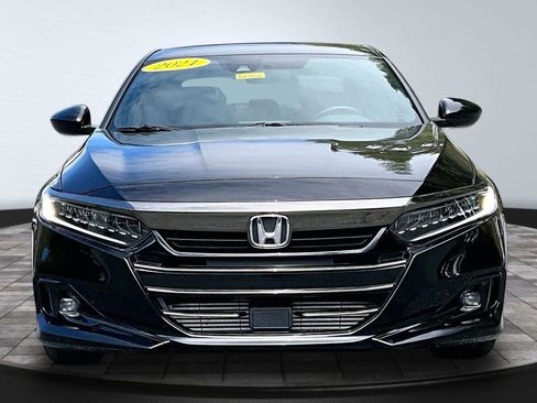 Used 2021 Honda Accord Sport image 2