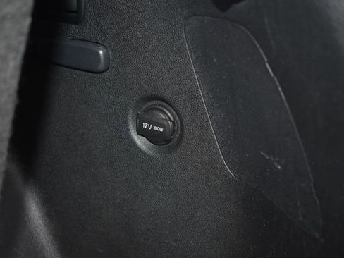 Used 2019 Kia Sorento LX image 34