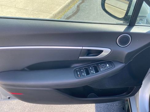 Used 2025 Hyundai Sonata SEL FWD image 9