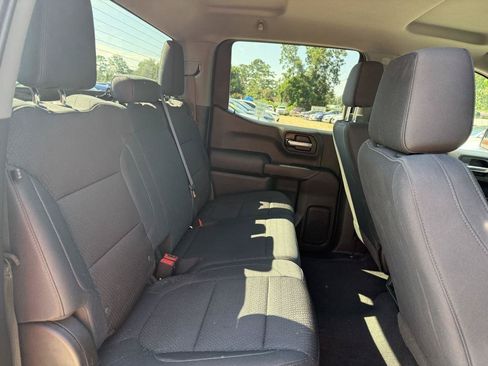Used 2019 Chevrolet Silverado 1500 Custom w/ Custom Value Package RWD image 12