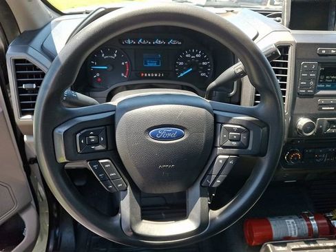 Used 2018 Ford F550 2WD Regular Cab Super Duty image 12