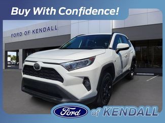 Used 2021 Toyota RAV4 XLE FWD video 1