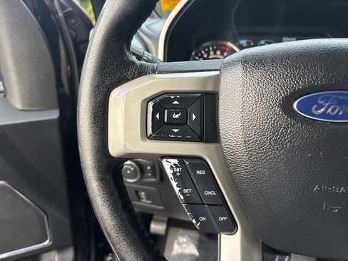 Used 2016 Ford F150 Lariat w/ Equipment Group 502A Luxury image 30