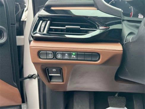 Used 2023 Acura MDX SH-AWD w/ Technology Package image 19