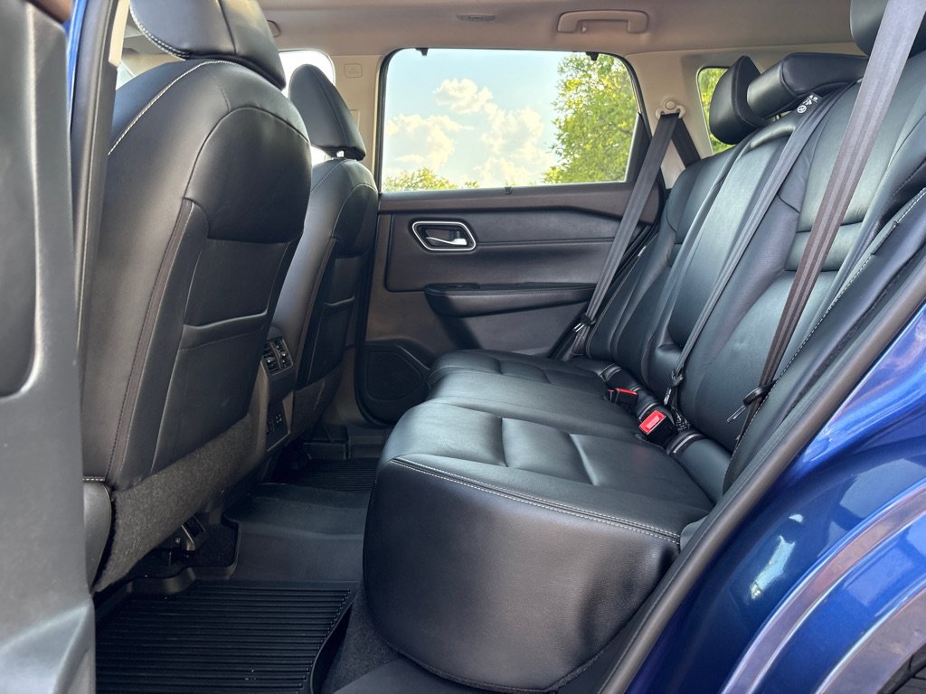 Used 2021 Nissan Rogue SL AWD/4WD image 12