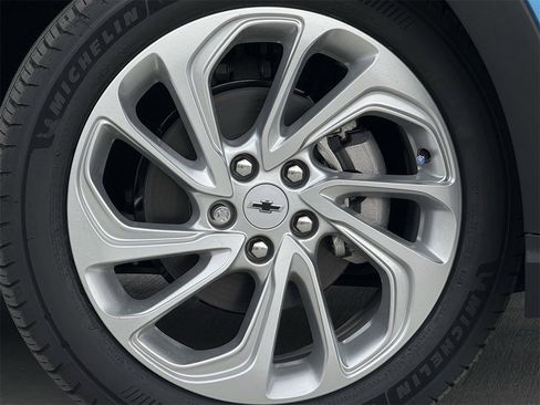 New 2027 Chevrolet Bolt LT image 9