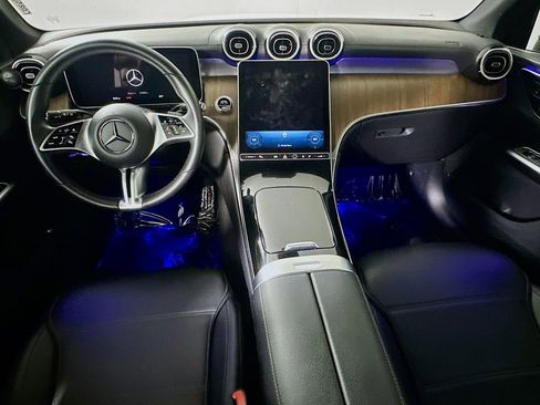 Used 2024 Mercedes-Benz GLC 300 image 16